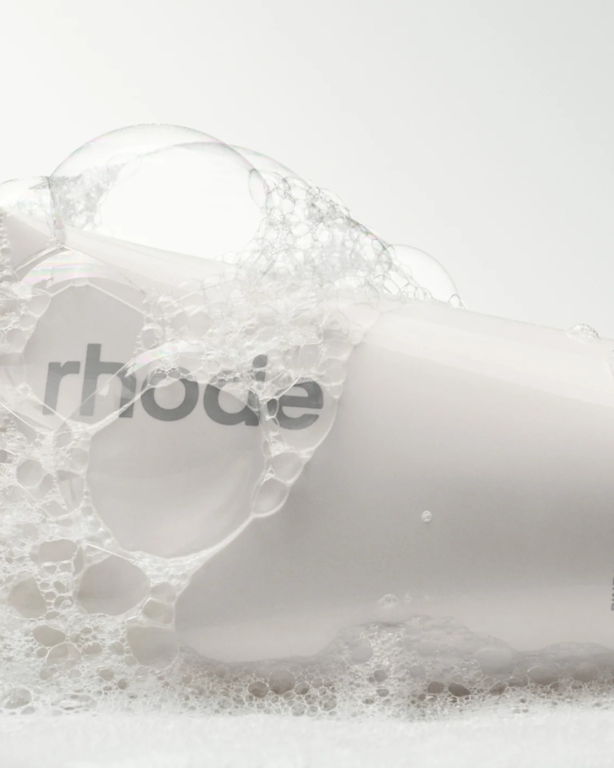 Rhode Pineapple Refresh Daily Cleanser