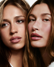 Rhode peptide lip shape The contouring lip shaper (Size: 0.75 g / 0.026 oz.)