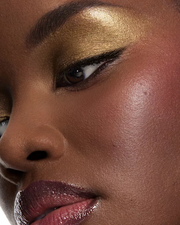 Limited-Edition Adventurous Eyeshadow Palet