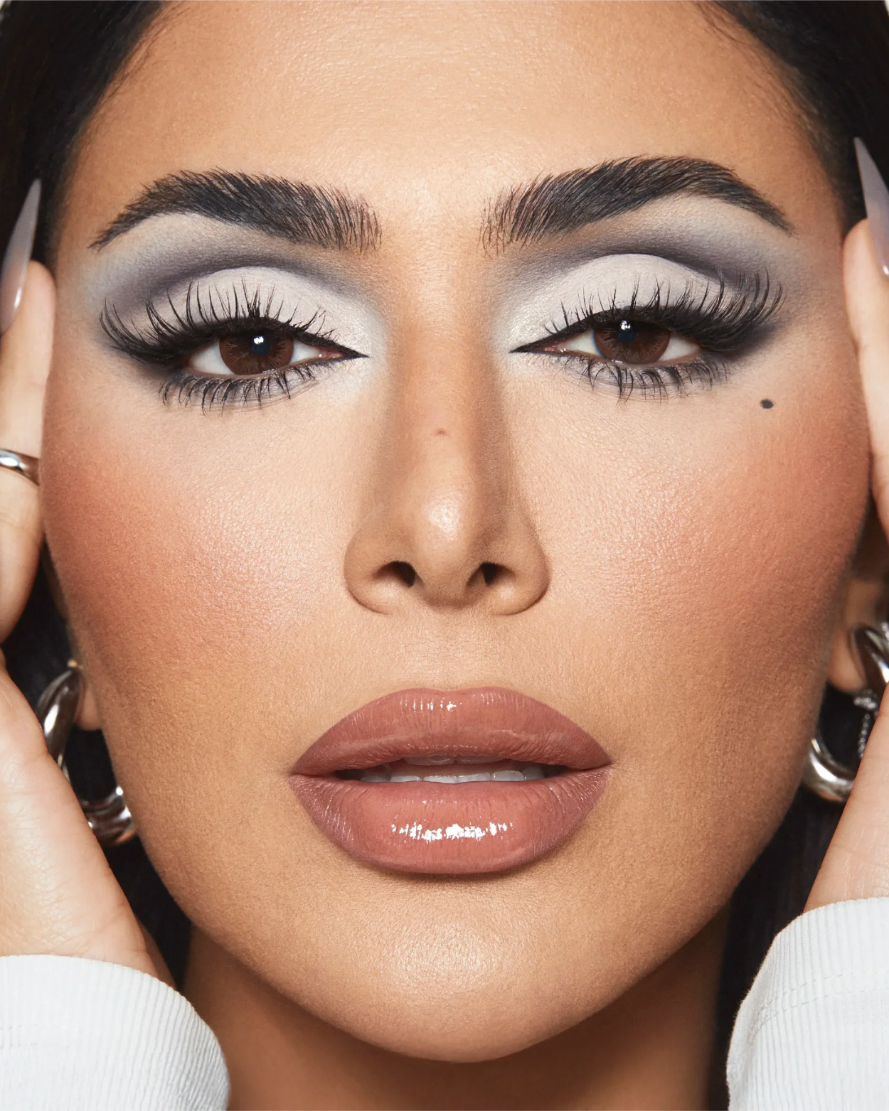 Huda Beauty Creamy Obsessions Eyeshadow Palette