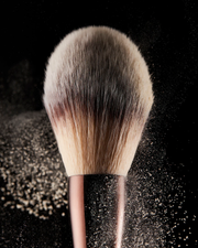 Hourglass  Veil™ Powder Brush