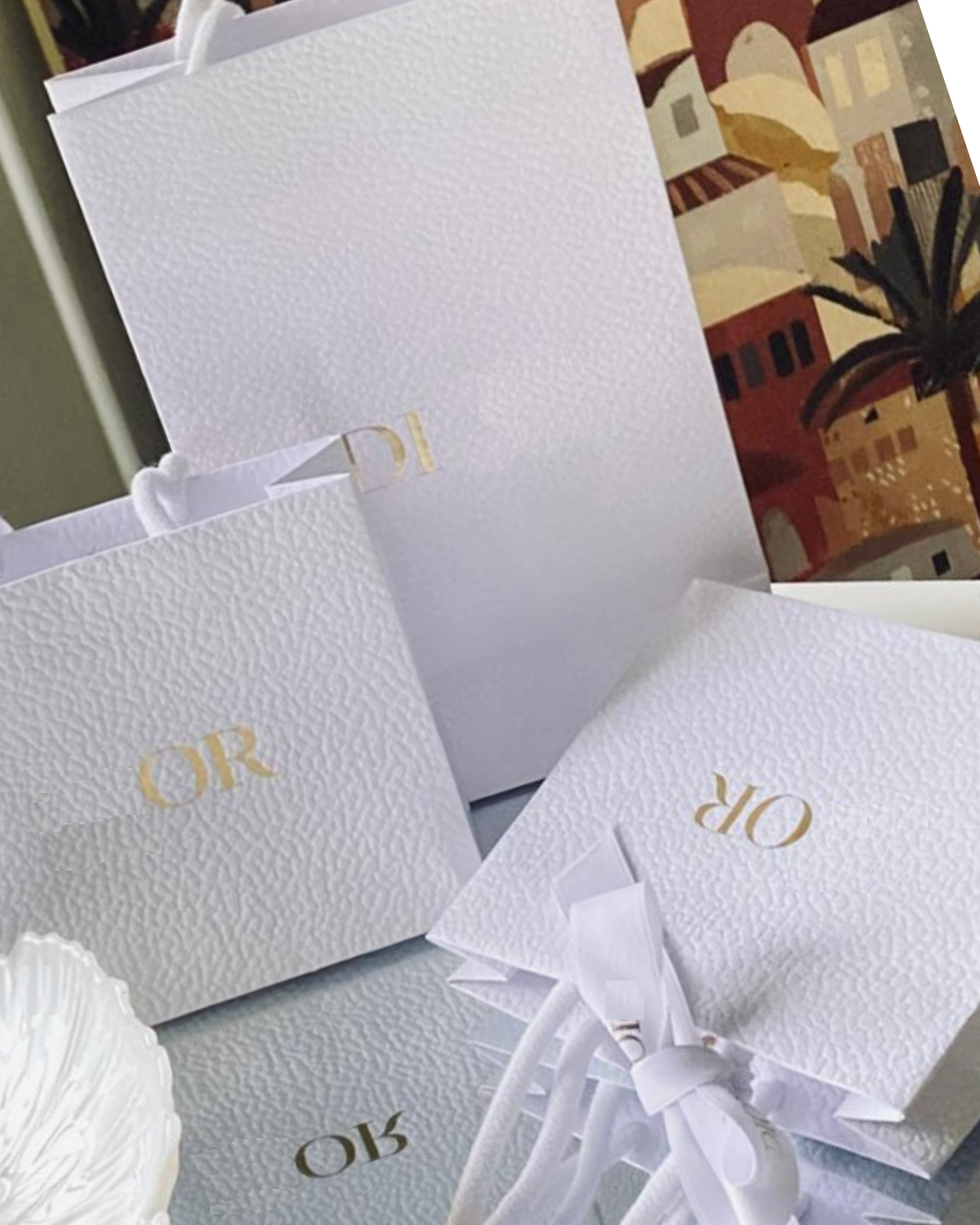 D O O R PAPER BAG (WHITE COLOUR)