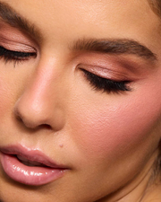 LAWLESS The Dreamy Daisy Lip-Plumping Gloss and Cream Blush Set