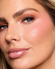 LAWLESS The Dreamy Daisy Lip-Plumping Gloss and Cream Blush Set