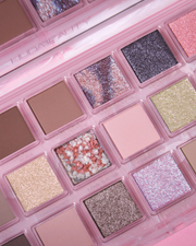 Huda Beauty Rose Quartz Eyeshadow Palette