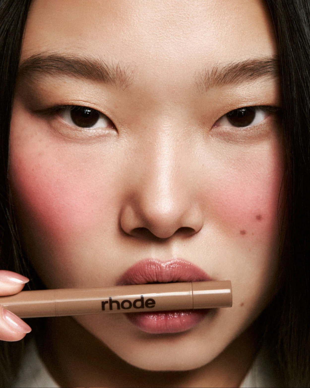 Rhode peptide lip shape The contouring lip shaper (Size: 0.75 g / 0.026 oz.)