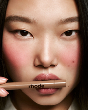 Rhode peptide lip shape The contouring lip shaper (Size: 0.75 g / 0.026 oz.)