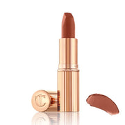 CHARLOTTE TILBURY THE SUPER NUDES MATTE REVOLUTION - SHADE CATWALKING (NEUTRAL NUDE PEACH) 3.5g