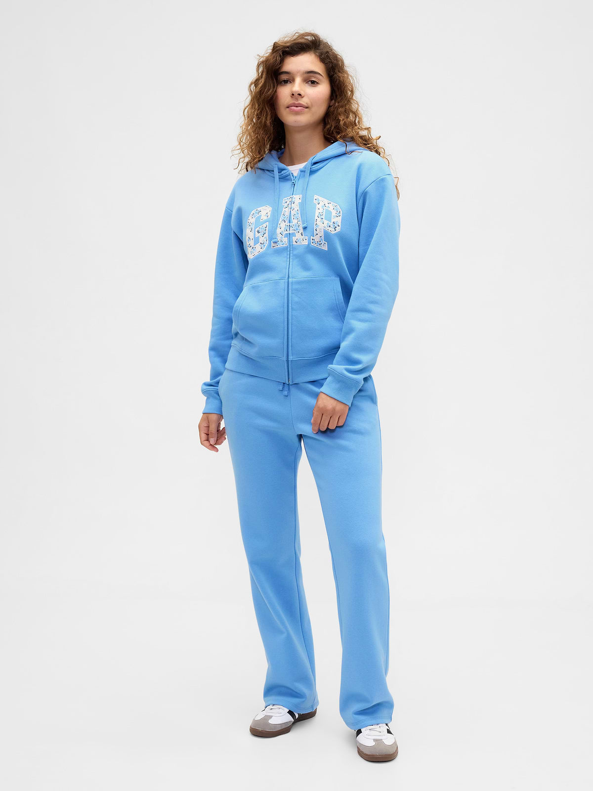 Relaxed Gap Logo Zip Hoodie