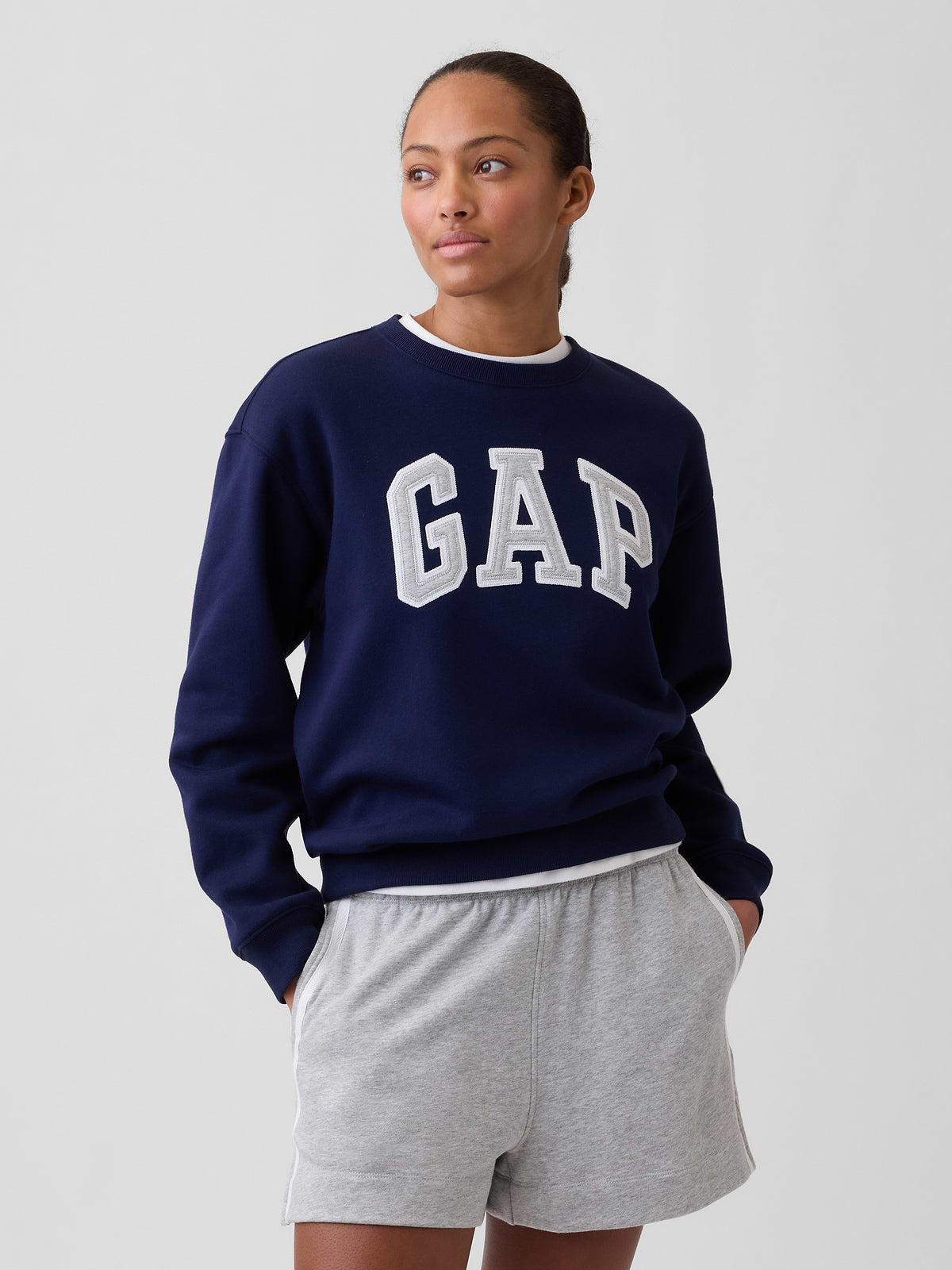 Gap Logo Sweatshirt - Navy Uniform