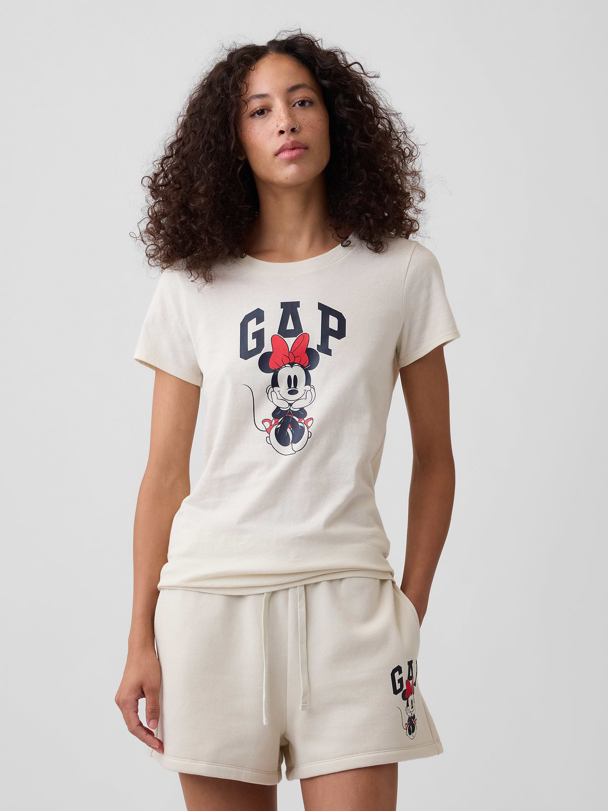 Gap × Disney Minnie Mouse Logo T-Shirt - Chino Minnie