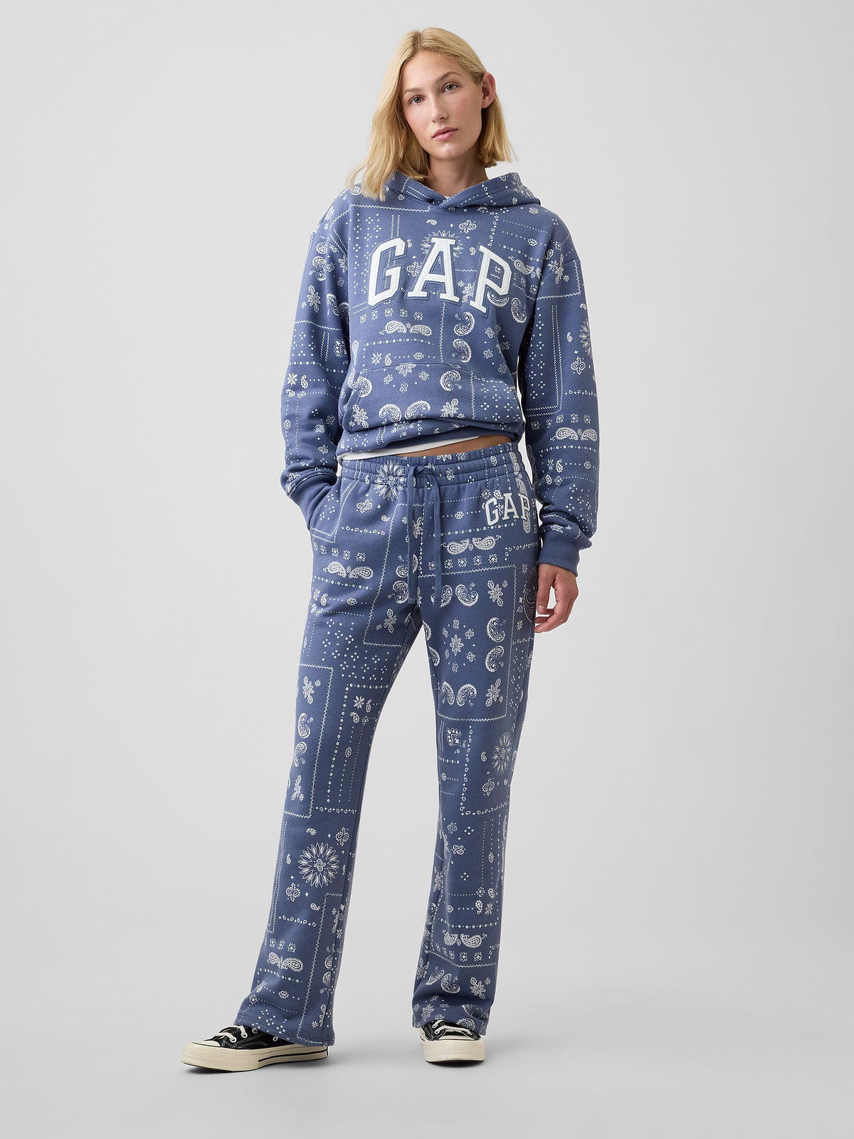 Relaxed Gap Logo Hoodie
