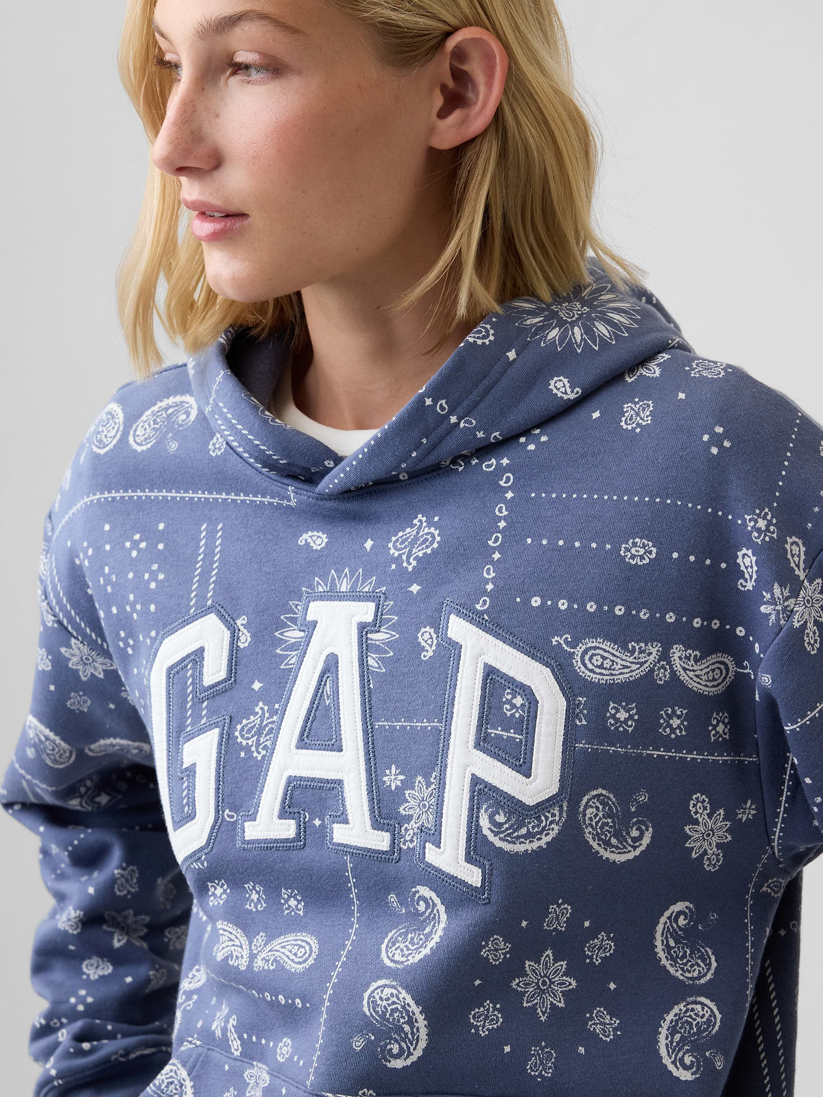 Relaxed Gap Logo Hoodie