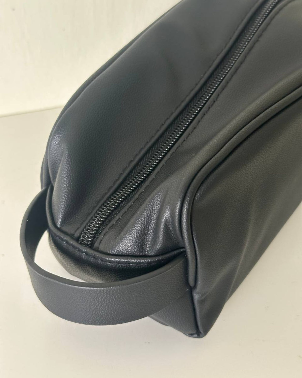YSLoveskin BLACK CASEBAG